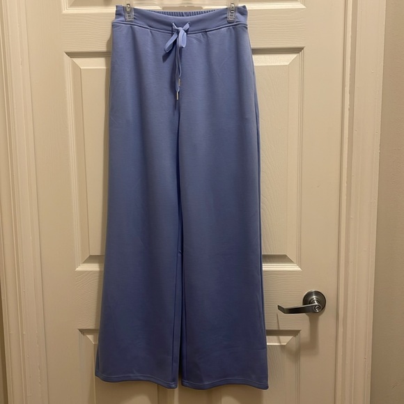 Blue Sleeveless Sweatsuit - Picture 8 of 14